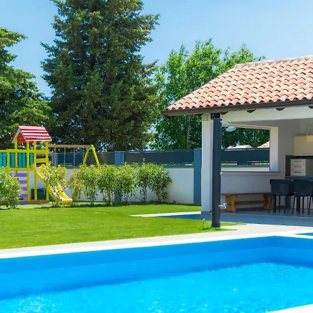 Alba Bianca By Interhome Villa Šišan