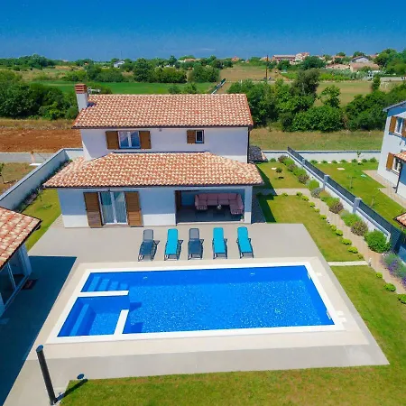 Alba Bianca By Interhome Sisan